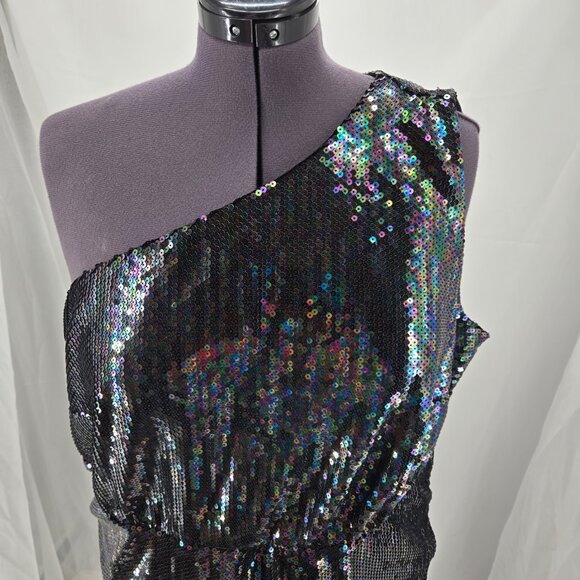 725-12 Torrid iridescent black one shoulder sequin Bodycon dress Size 2 16/18 - Picture 2 of 10